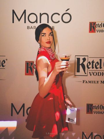 Хостеса на Алита Ивент на Ketel One в Mancó